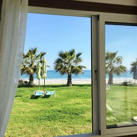 House Mesopotamias 32 Дом отдыха Ларнака